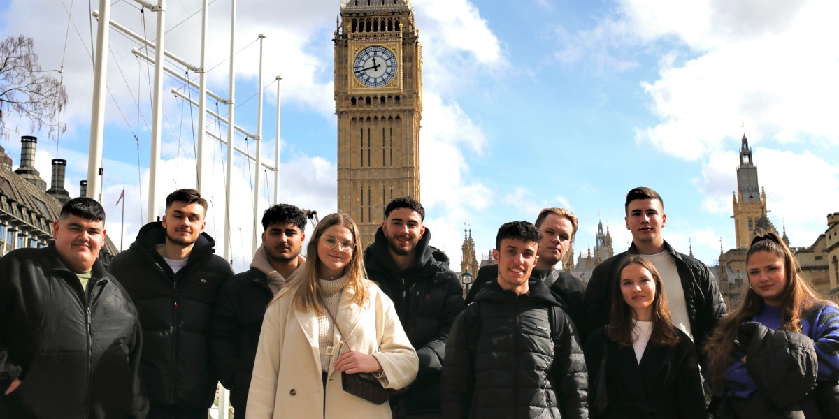 News Teaser Würth IT Young Talent is committed to remembrance and peace